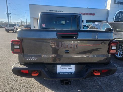 New 2026 Jeep Gladiator Mojave image 4