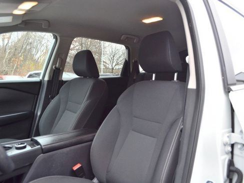 Used 2024 Nissan Rogue S image 18