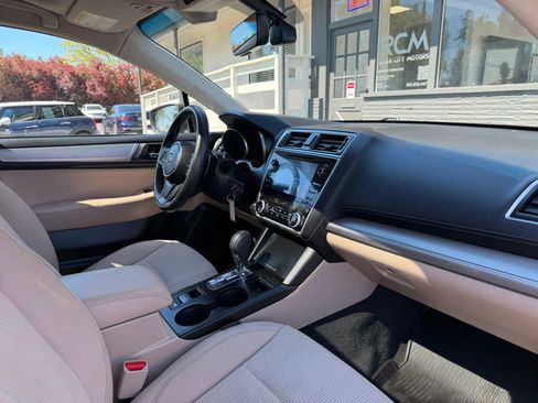Used 2019 Subaru Outback 2.5i Premium image 22