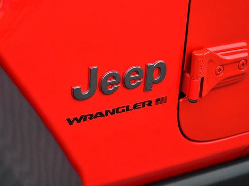 Used 2023 Jeep Wrangler Unlimited Rubicon image 14