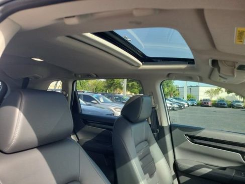 Used 2024 Honda CR-V EX-L image 11