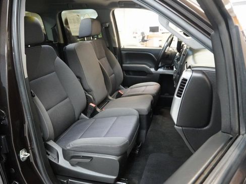 Used 2018 Chevrolet Silverado 1500 LT w/ All Star Edition image 31