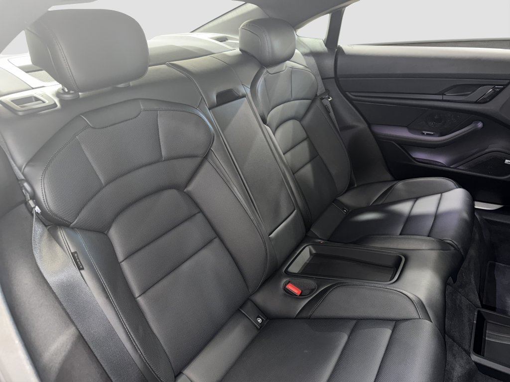 Used 2020 Porsche Taycan 4S AWD/4WD image 23
