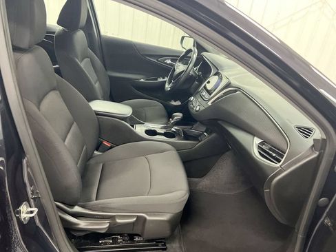 Used 2022 Chevrolet Malibu RS FWD image 21