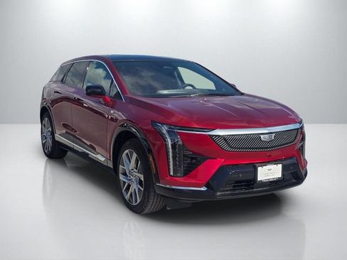 New 2026 Cadillac Optiq Luxury 1 RWD image 3