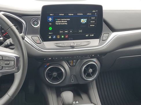 Certified 2024 Chevrolet Blazer LT w/ Convenience Package image 15