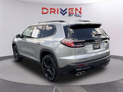 Used 2026 GMC Acadia Elevation w/ Black Edition FWD image 6