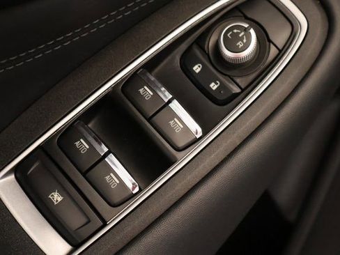 Used 2023 Subaru Outback Limited AWD/4WD image 11