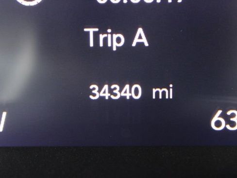 Used 2025 Chrysler Pacifica Limited FWD image 23