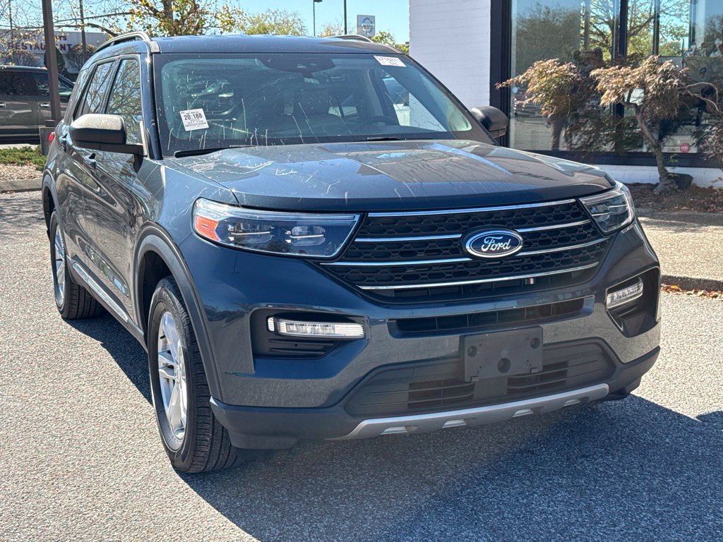 Used 2023 Ford Explorer XLT w/ Equipment Group 202A AWD/4WD image 21