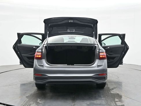 Used 2024 Volkswagen Jetta S image 41