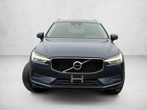 Used 2018 Volvo XC60 T5 Momentum w/ Convenience Package image 2