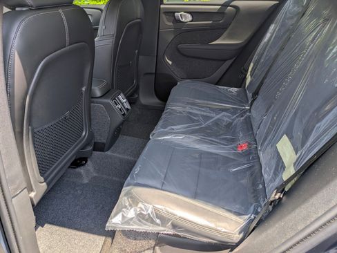 New 2026 Volvo XC40 B5 Core w/ Protection Package Premier image 22