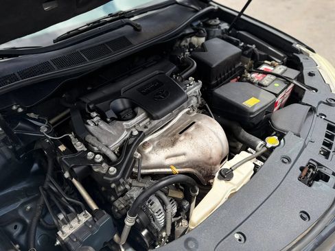Used 2012 Toyota Camry LE FWD image 16