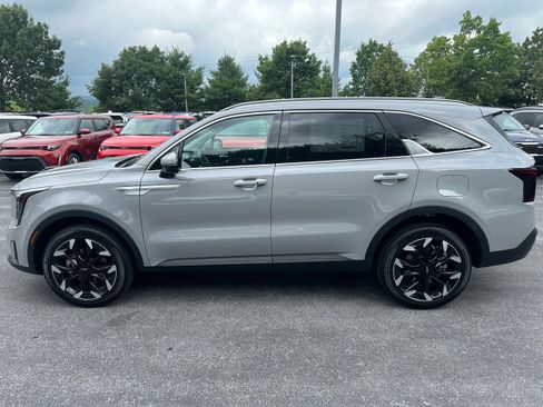 New 2025 Kia Sorento EX w/ Panoramic Sunroof Package image 8