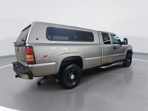 Used 2003 Chevrolet Silverado 2500 LS image 3