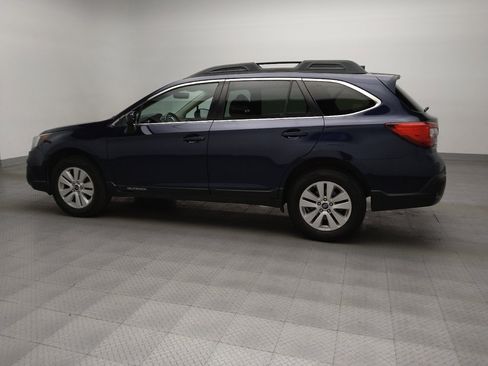 Used 2018 Subaru Outback 2.5i Premium AWD/4WD image 3