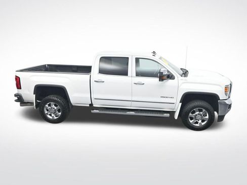 Used 2018 GMC Sierra 2500 SLT w/ Duramax Plus Package AWD/4WD image 25