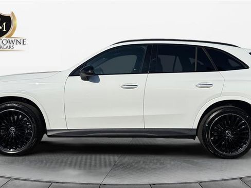 Used 2025 Mercedes-Benz GLC 300 image 2