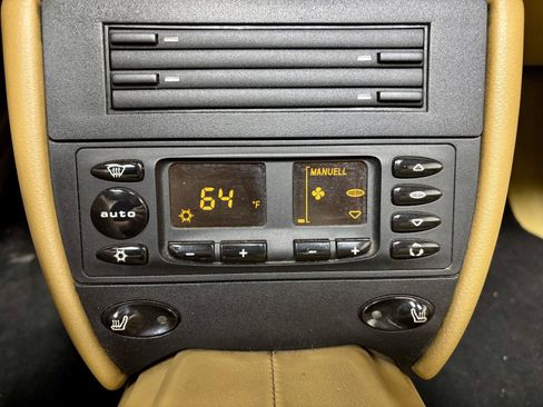 Used 2001 Porsche 911 Cabriolet image 23