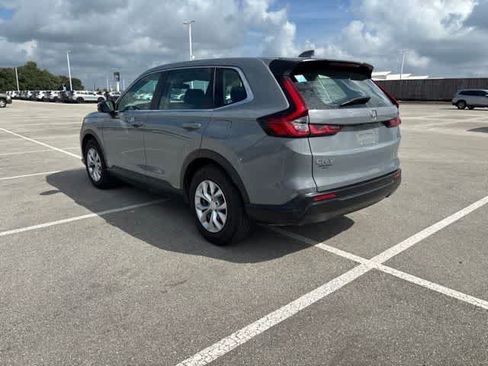 Used 2024 Honda CR-V LX image 3