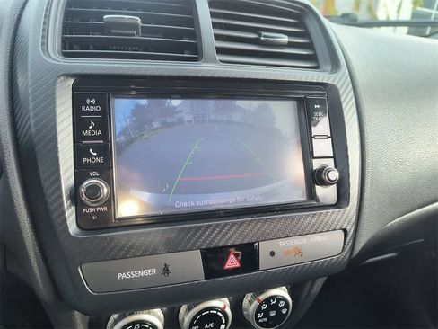 Used 2020 Mitsubishi Outlander Sport ES image 17