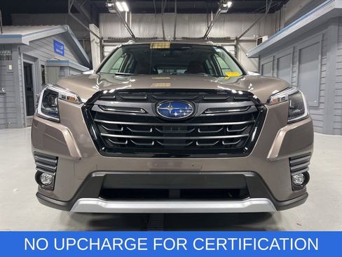 Used 2023 Subaru Forester Touring image 3