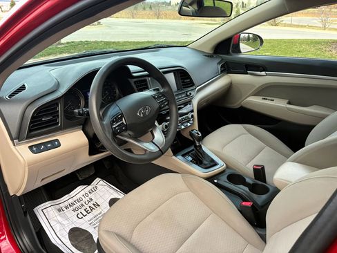 Used 2020 Hyundai Elantra SEL image 9