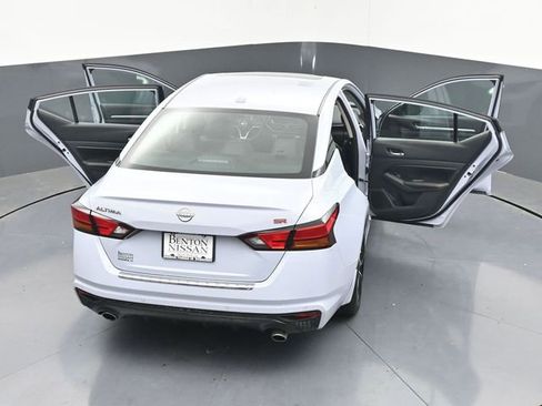 Used 2023 Nissan Altima 2.5 SR w/ SR Premium Package FWD image 48