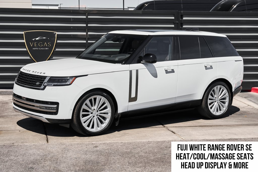 Used 2025 Land Rover Range Rover SE AWD/4WD image 1