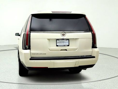 Used 2015 Cadillac Escalade ESV Premium AWD/4WD image 6