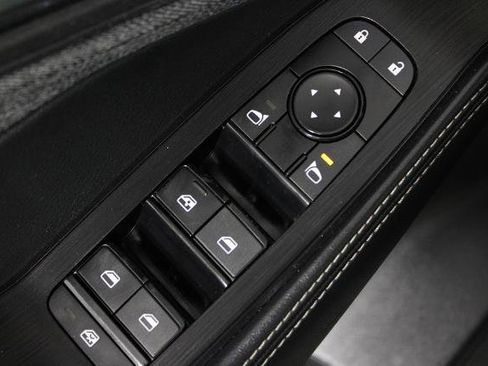 Certified 2023 Nissan Rogue SV FWD image 23