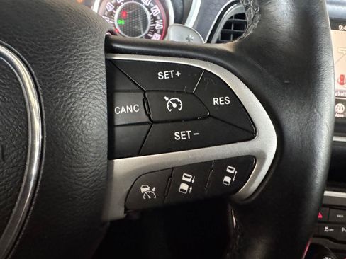 Used 2016 Dodge Challenger SXT Plus RWD image 23