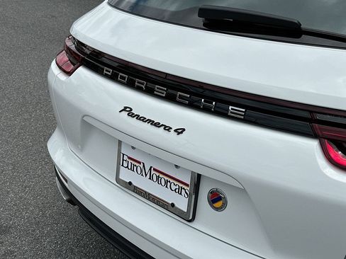 Used 2018 Porsche Panamera 4 Sport Turismo AWD/4WD image 34