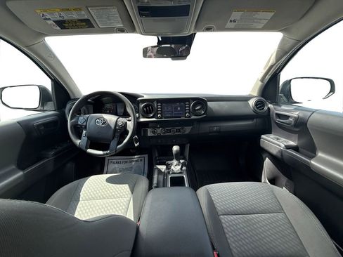 Used 2020 Toyota Tacoma SR AWD/4WD image 19