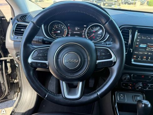 Used 2019 Jeep Compass Altitude image 15