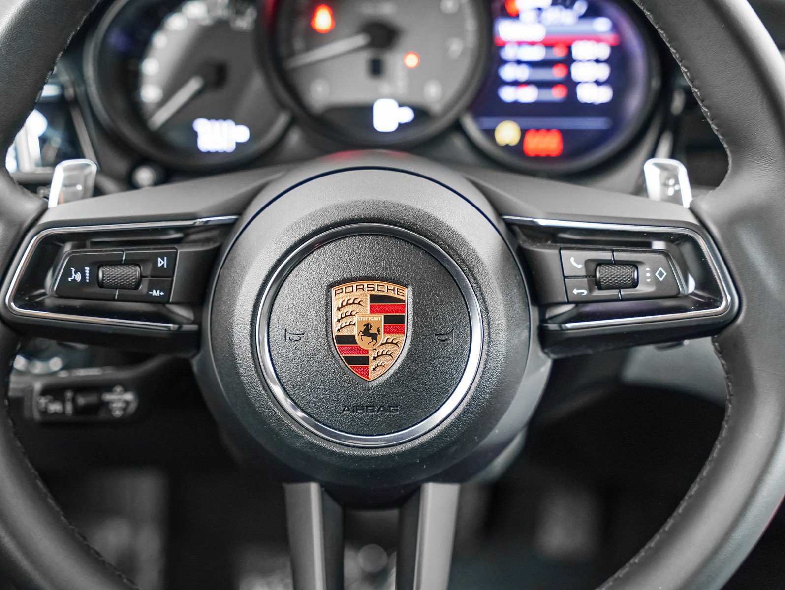Certified 2026 Porsche Macan S AWD/4WD image 17
