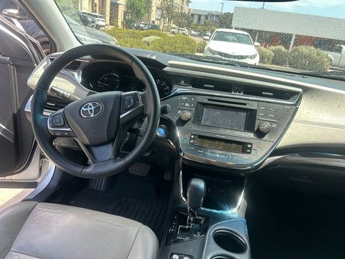 Used 2013 Toyota Avalon XLE Touring FWD image 9