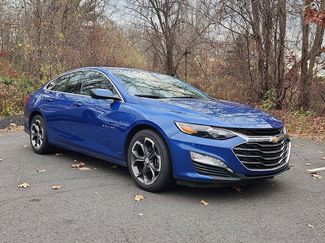 Used 2023 Chevrolet Malibu LT video 3