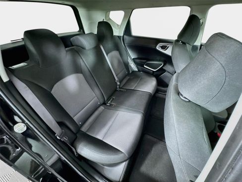 Certified 2022 Kia Soul LX FWD image 24