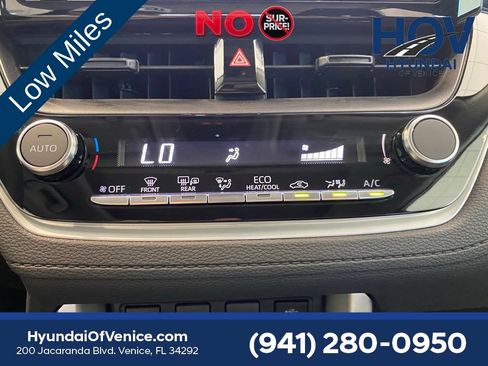 Used 2024 Toyota Corolla Cross LE w/ Moonroof Package FWD image 15