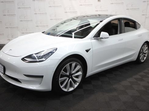 Used 2020 Tesla Model 3 Standard Range Plus RWD image 2