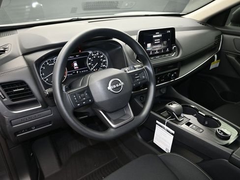 Used 2026 Nissan Rogue S AWD/4WD image 15
