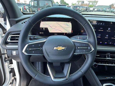 New 2026 Chevrolet Traverse LT w/ Driver Confidence Package FWD image 20