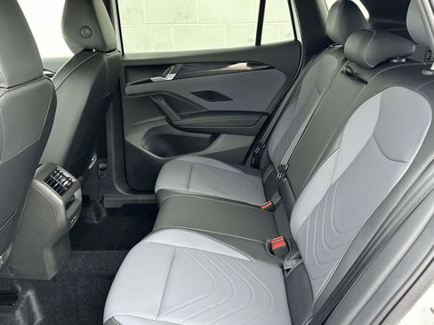 New 2026 Volkswagen Tiguan SE R-Line image 13