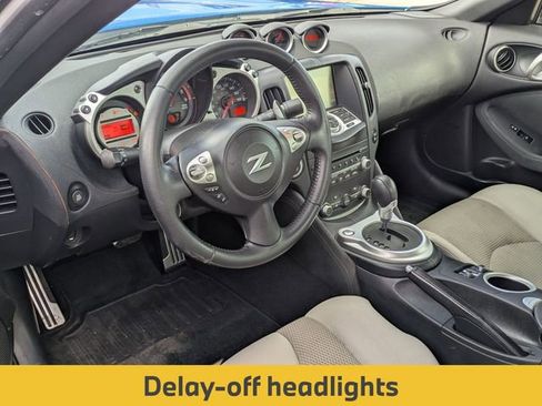 Used 2010 Nissan 370Z Touring w/ Sport Pkg image 14