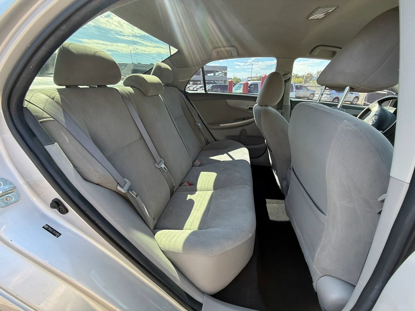 Used 2010 Toyota Corolla LE FWD image 18