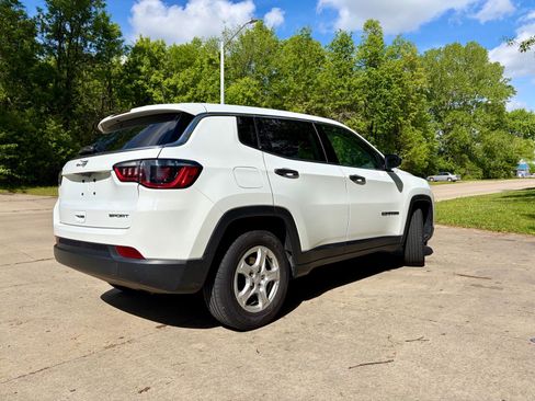 Used 2022 Jeep Compass Sport FWD image 10