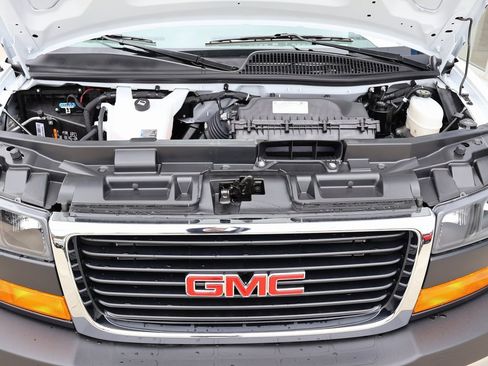 New 2025 GMC Savana 2500 w/ Enhanced Convenience Package image 35