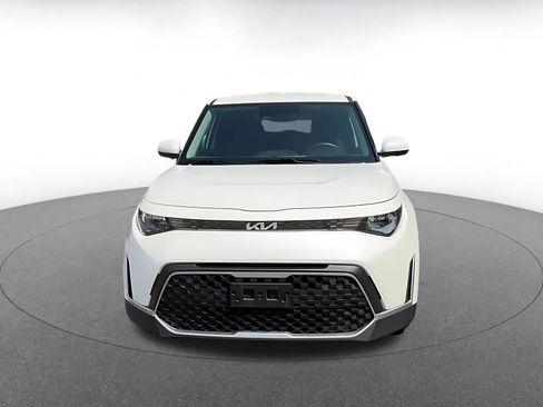 Used 2025 Kia Soul LX w/ LX Technology Package FWD image 5